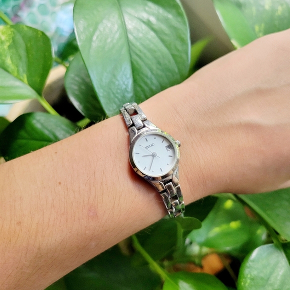 Classic Silver Relic Dainty Calendar Watch - Picture 1 of 13